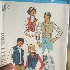 🔥$2 Men's Blue Denim Vest size medium Simplicity 7285 🪡
